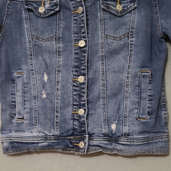 MOSSIMO Women's Blue Distressed Denim Trucker Jacket - Size Medium - Picture 3 of 13